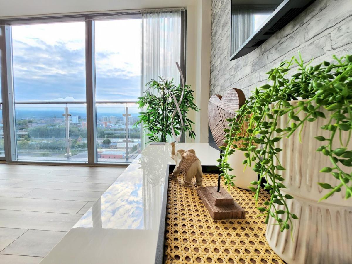 Pass The Keys Stunning Penthouse With Balcony Sunset Views Apartment เบลฟาสต์ ภายนอก รูปภาพ